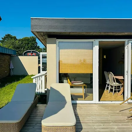 펜션 House With Dock And Lighthouse View On Kegnaes *